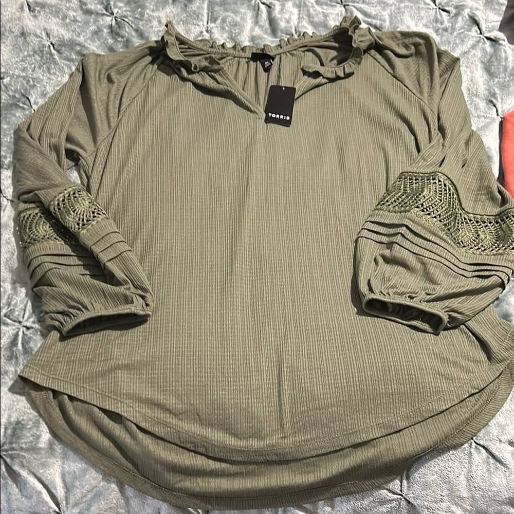 Torrid Green 3/4 Sleeve Ruffled Blouse